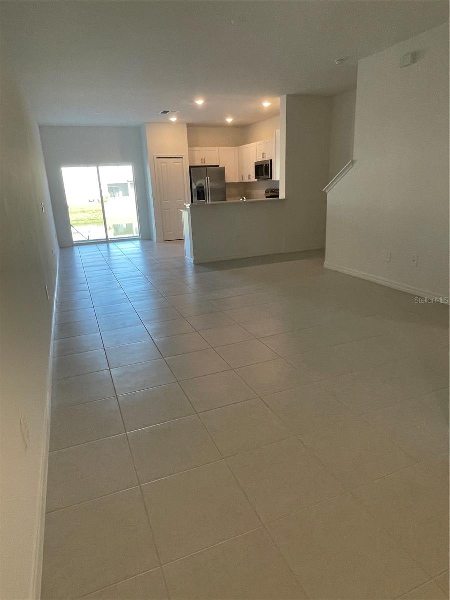 TOWNES/WINDSONG - Residential Lease