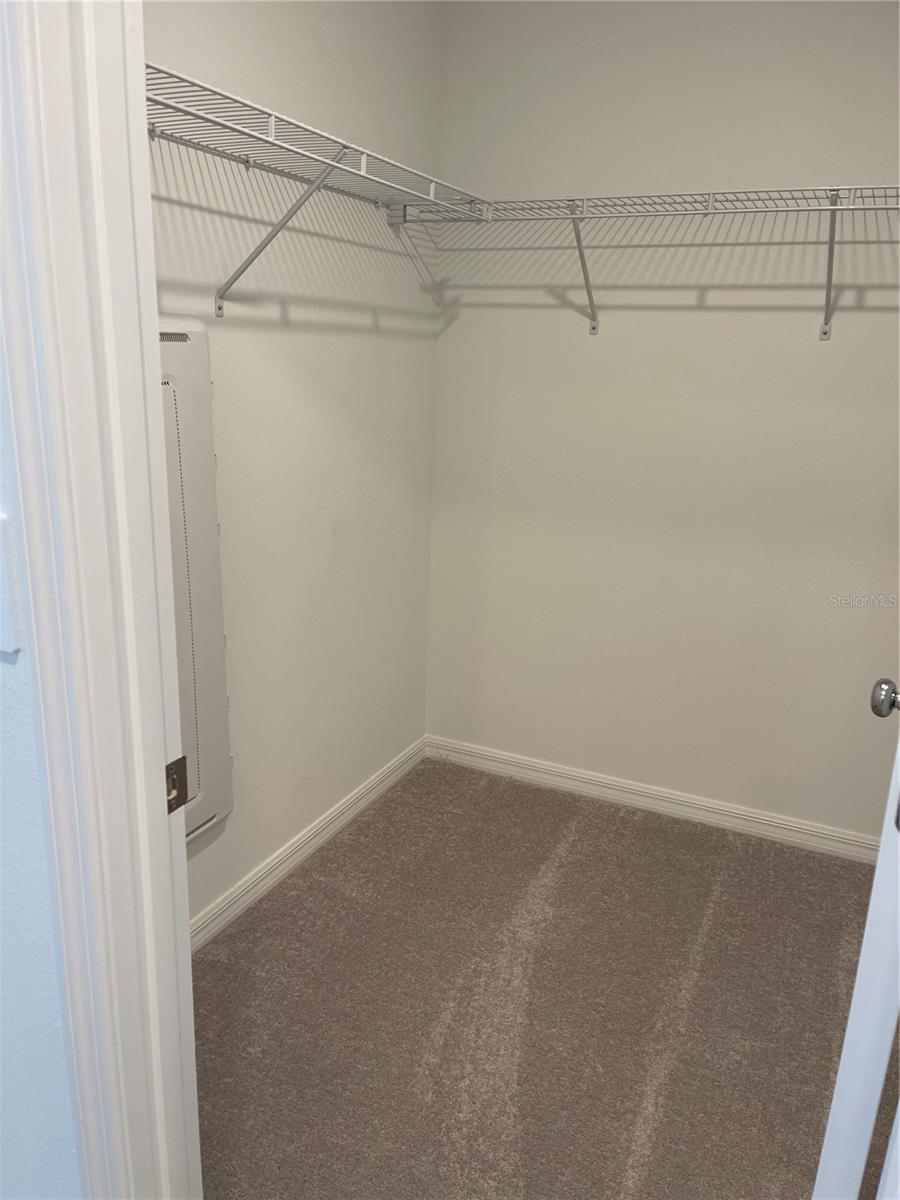 TOWNES/WINDSONG - Residential Lease