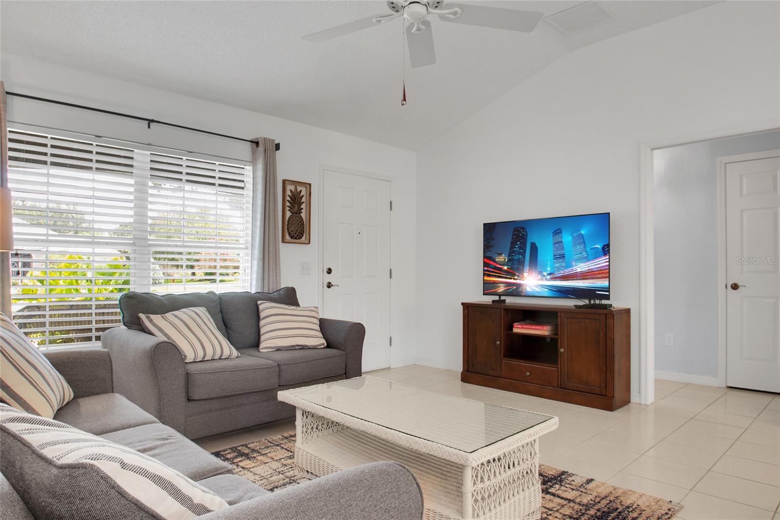 670 FAYETTE COURT