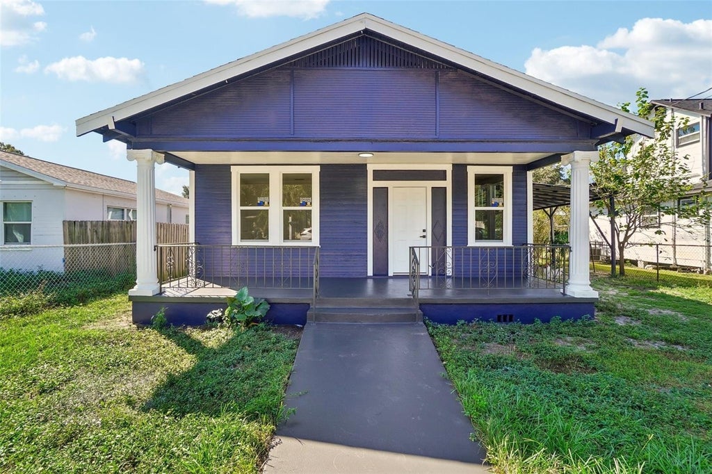 Photo of 1507 E 27th Avenue, Tampa, FL 33605 (MLS # TB8558789)