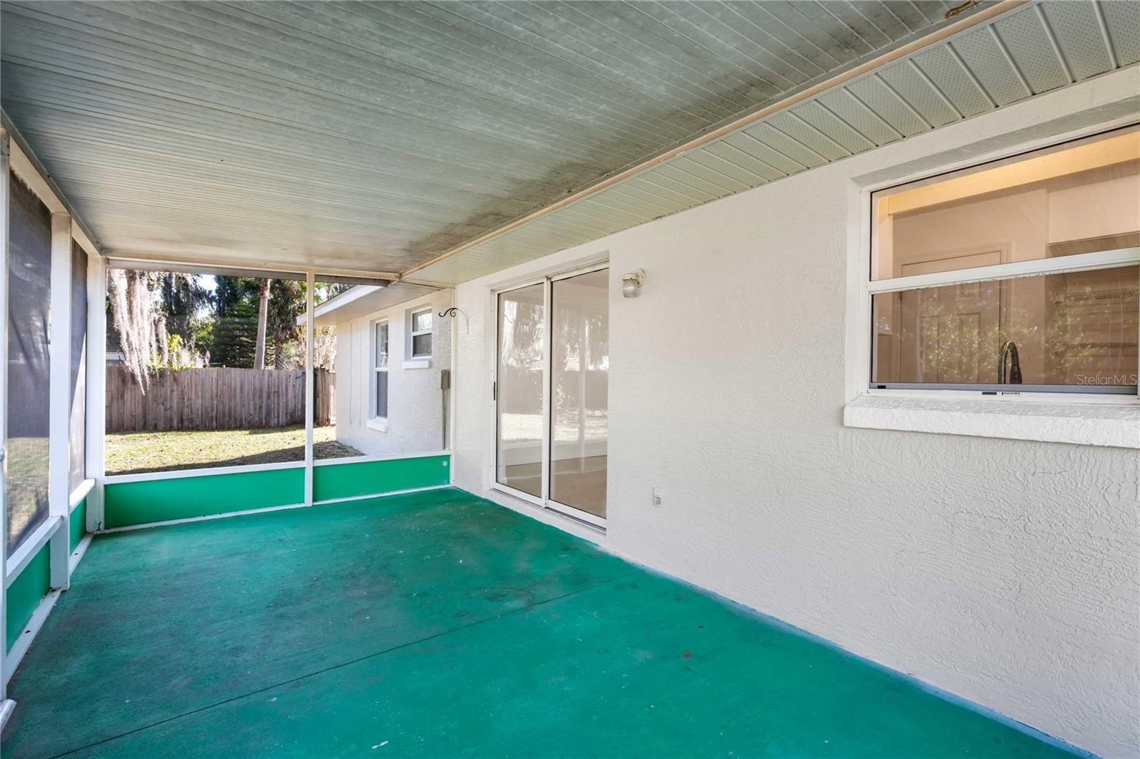 HOLIDAY HAVEN - Residential