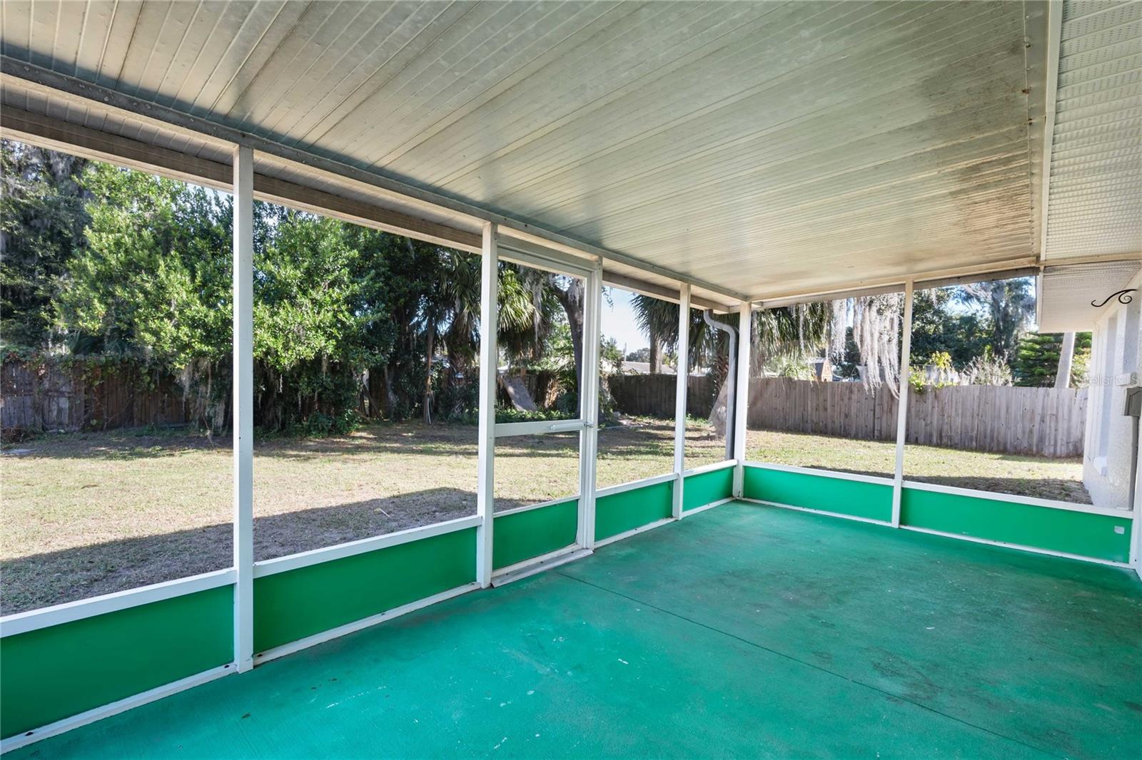 HOLIDAY HAVEN - Residential