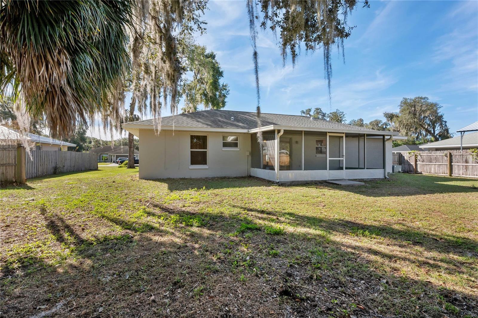 HOLIDAY HAVEN - Residential