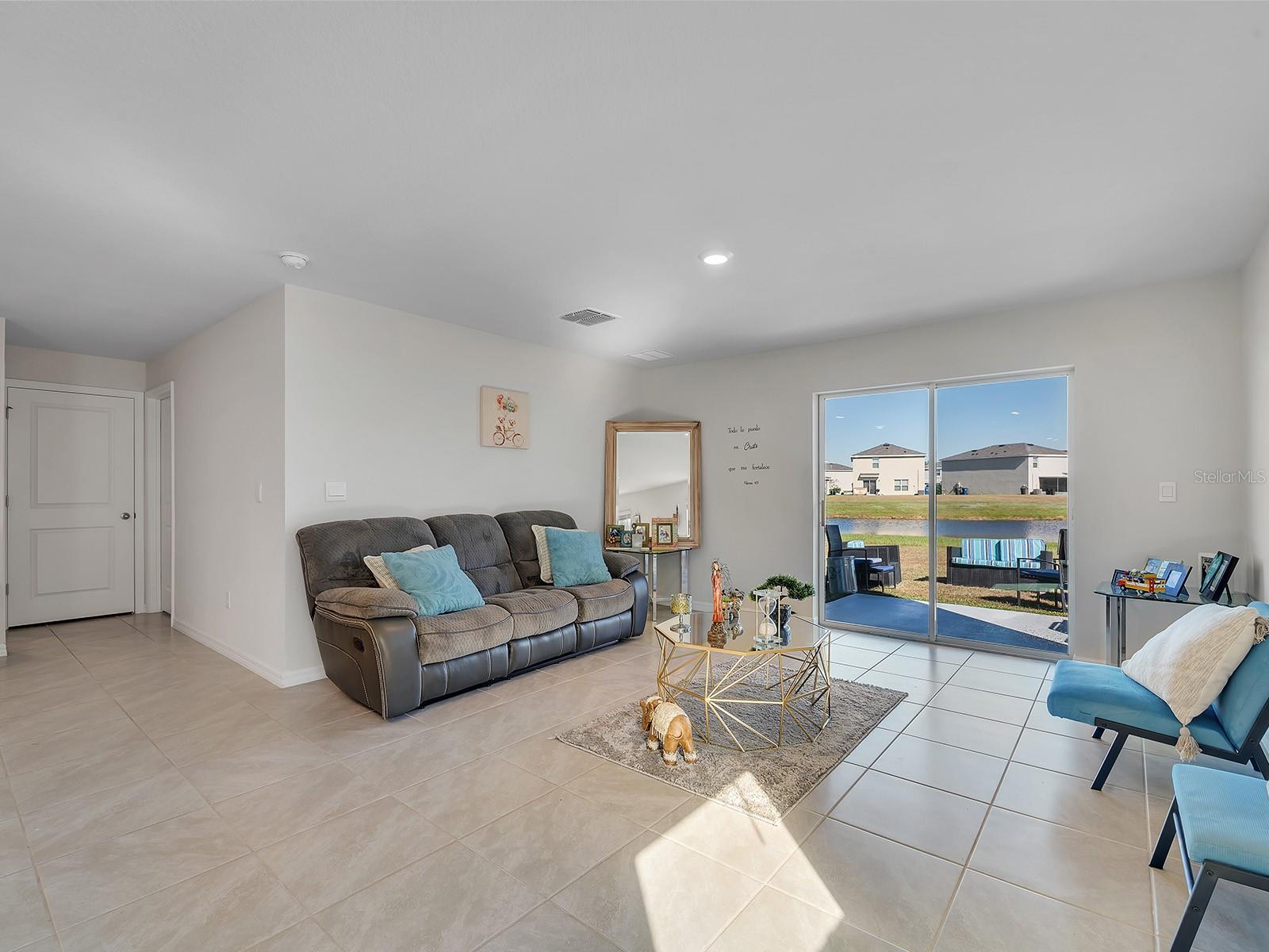 EVERGREEN PH II - Residential Lease