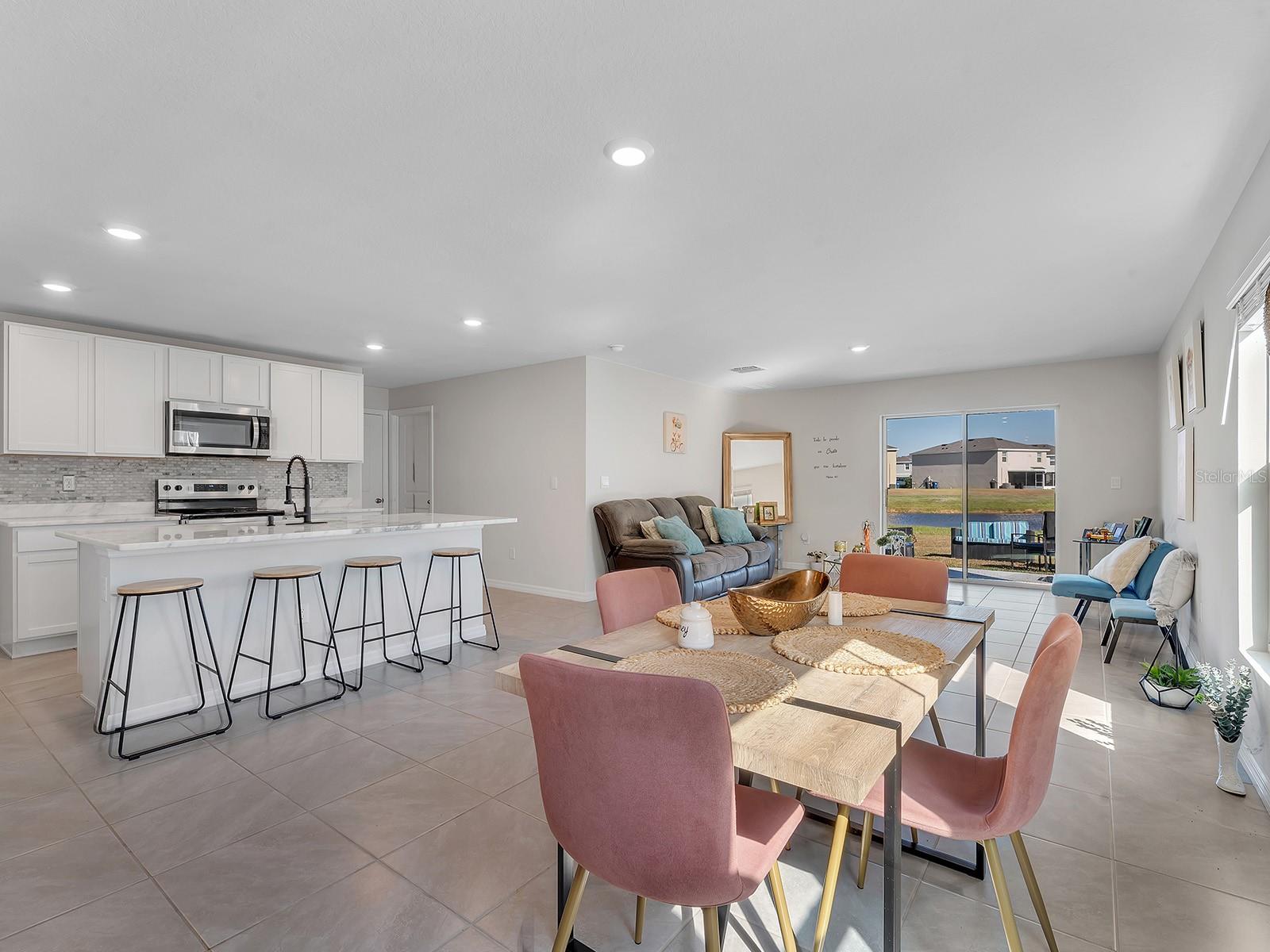 EVERGREEN PH II - Residential Lease