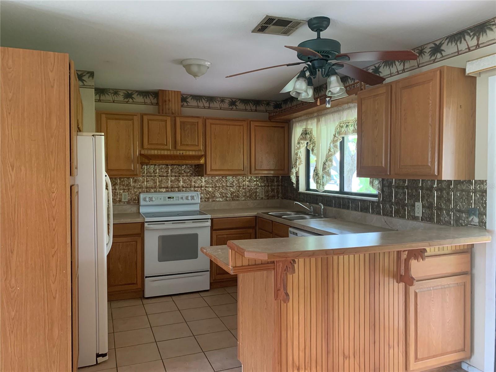 PORT CHARLOTTE SUB 50 - Residential Lease