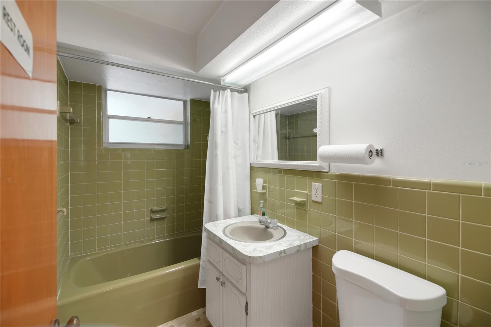 CATHEDRAL ARCH ESTATES - Residential