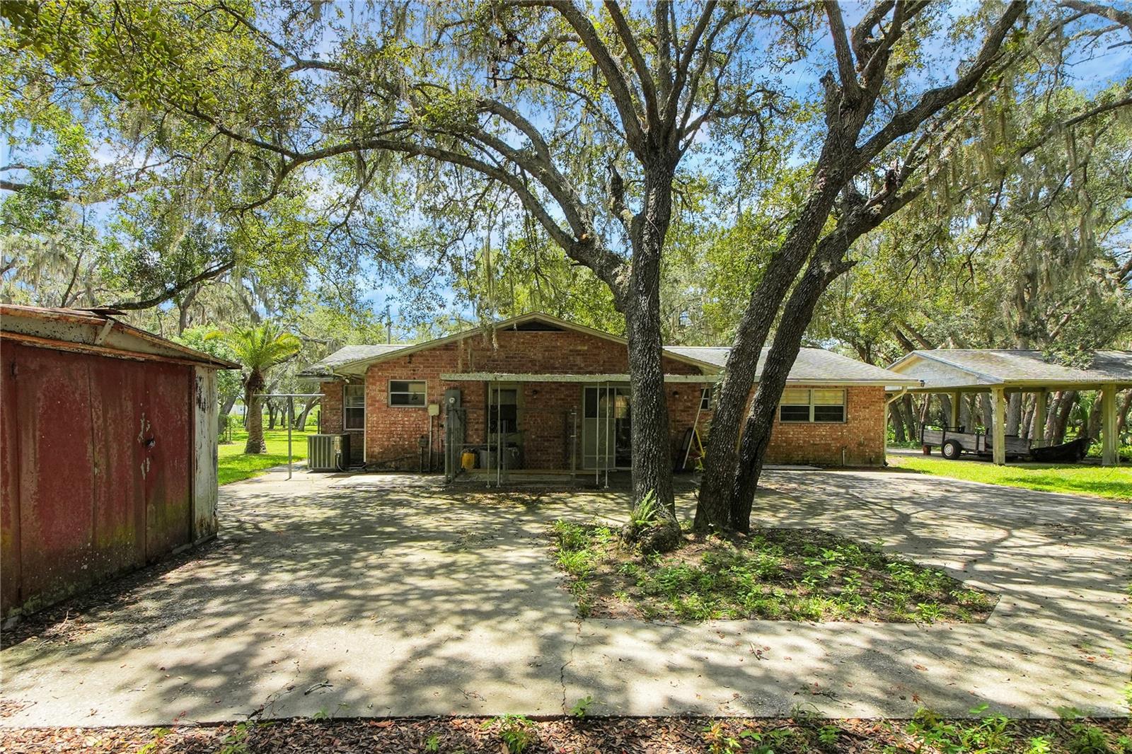 CATHEDRAL ARCH ESTATES - Residential