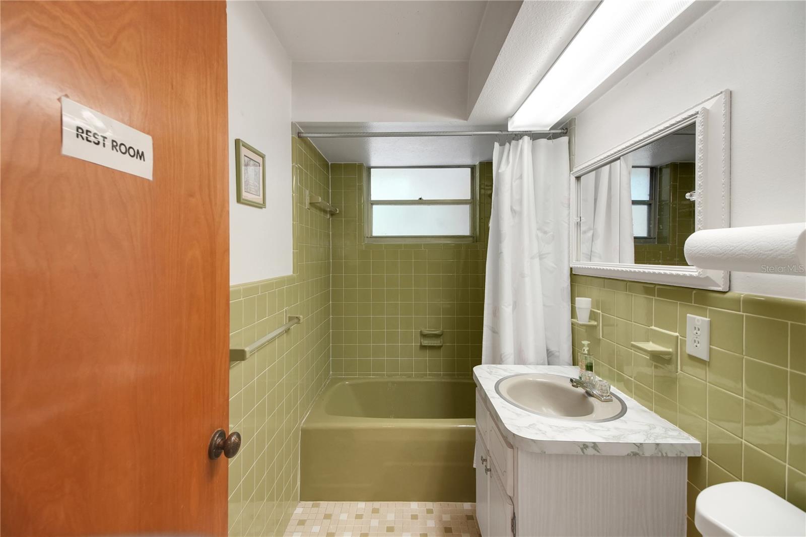 CATHEDRAL ARCH ESTATES - Residential