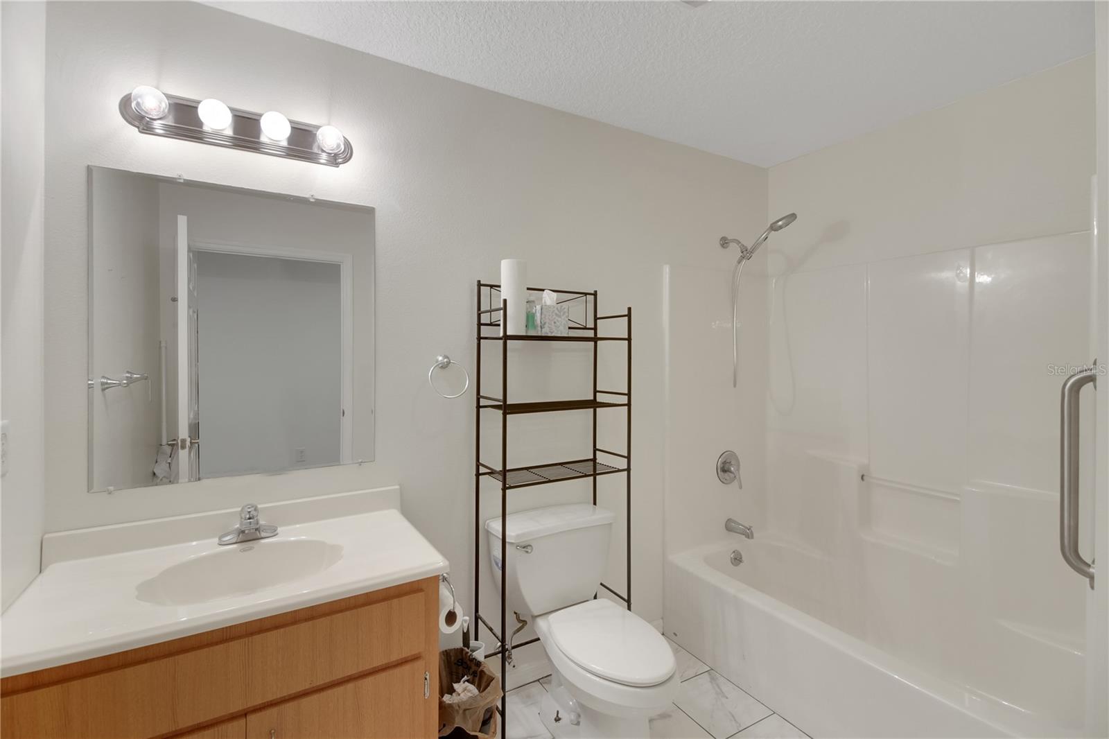 CATHEDRAL ARCH ESTATES - Residential