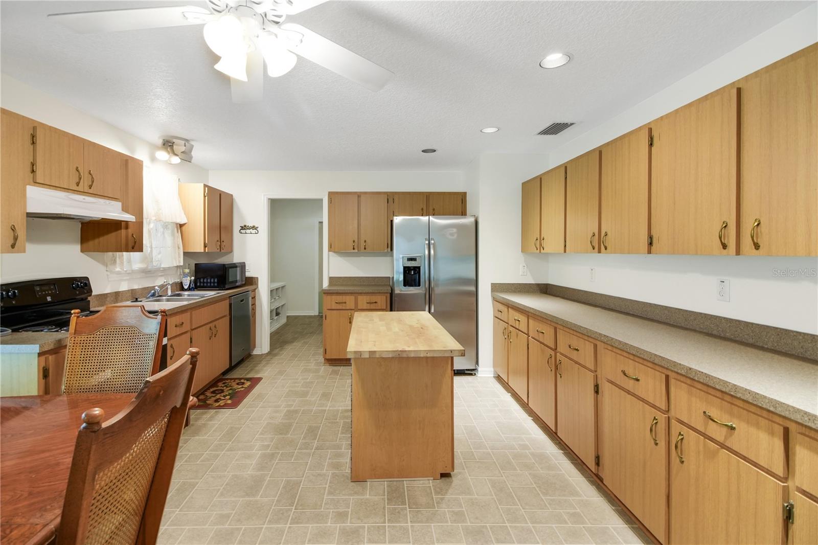 CATHEDRAL ARCH ESTATES - Residential