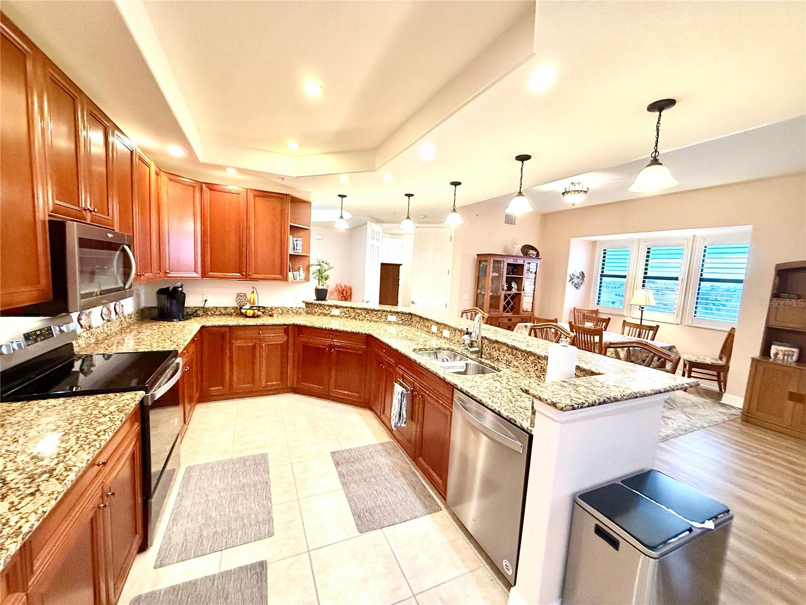 OUTLOOK COVE - Residential