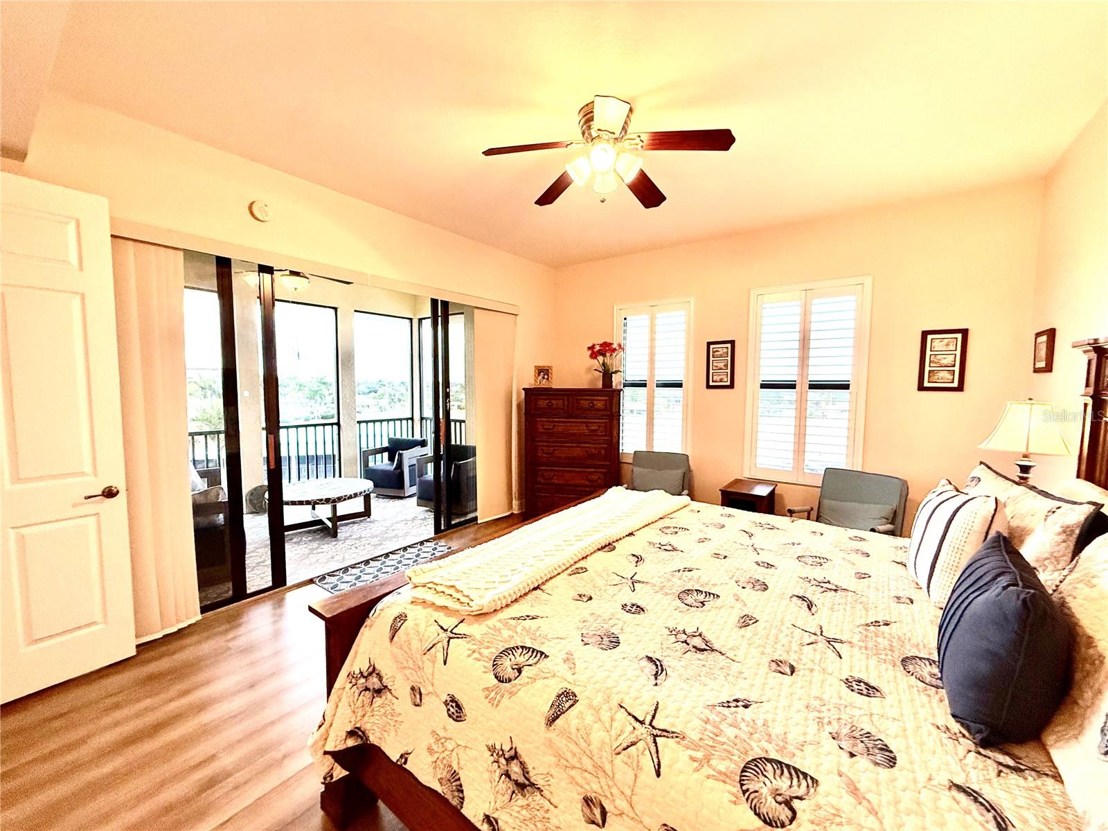 OUTLOOK COVE - Residential