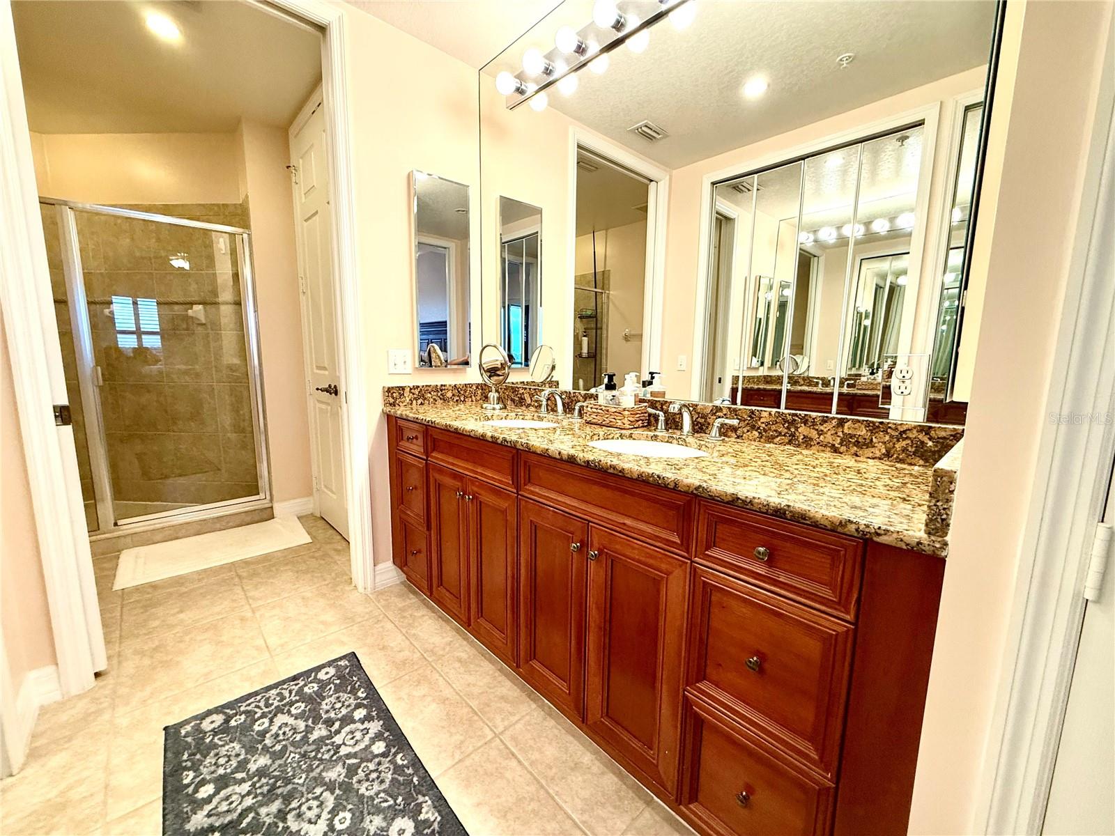 OUTLOOK COVE - Residential