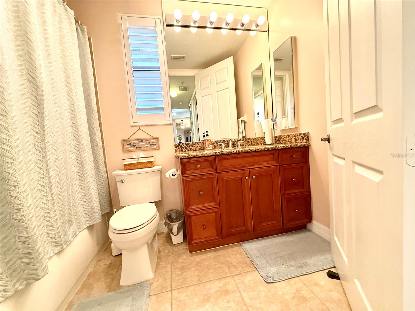 OUTLOOK COVE - Residential