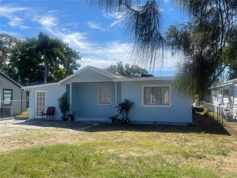 Photo of 3950 45th Avenue N, St Petersburg, FL 33714 (MLS # TB8444769)