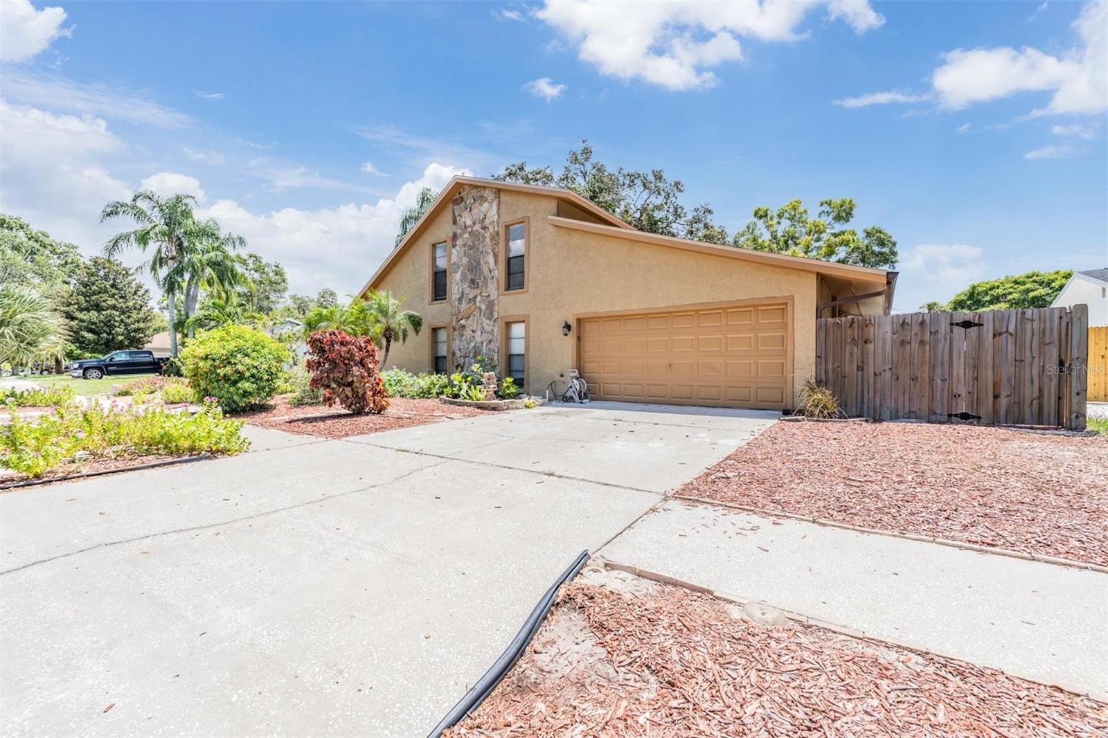 1400 WEXFORD DRIVE S