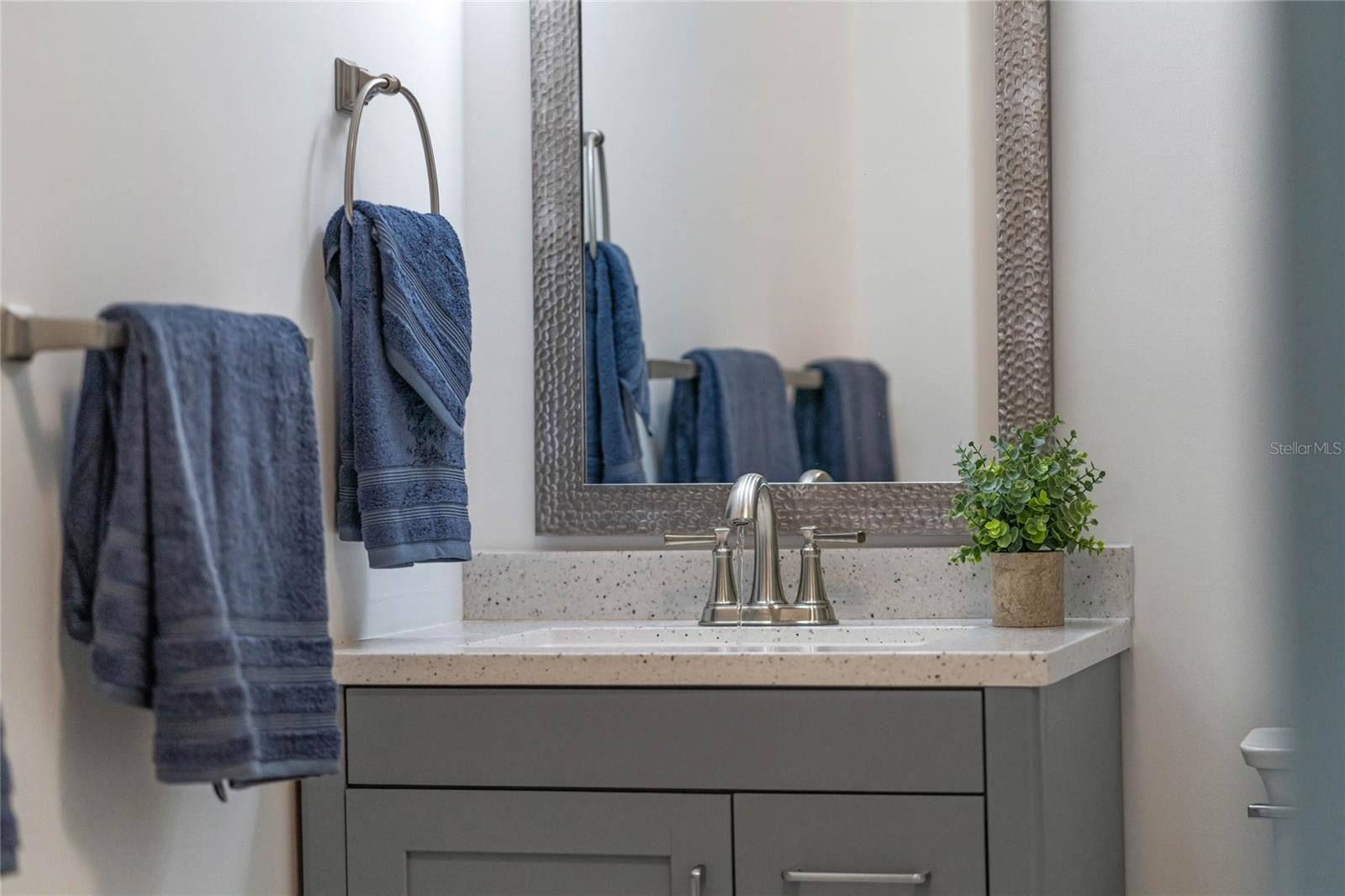 LAKE MARY JANE SHORES - Residential