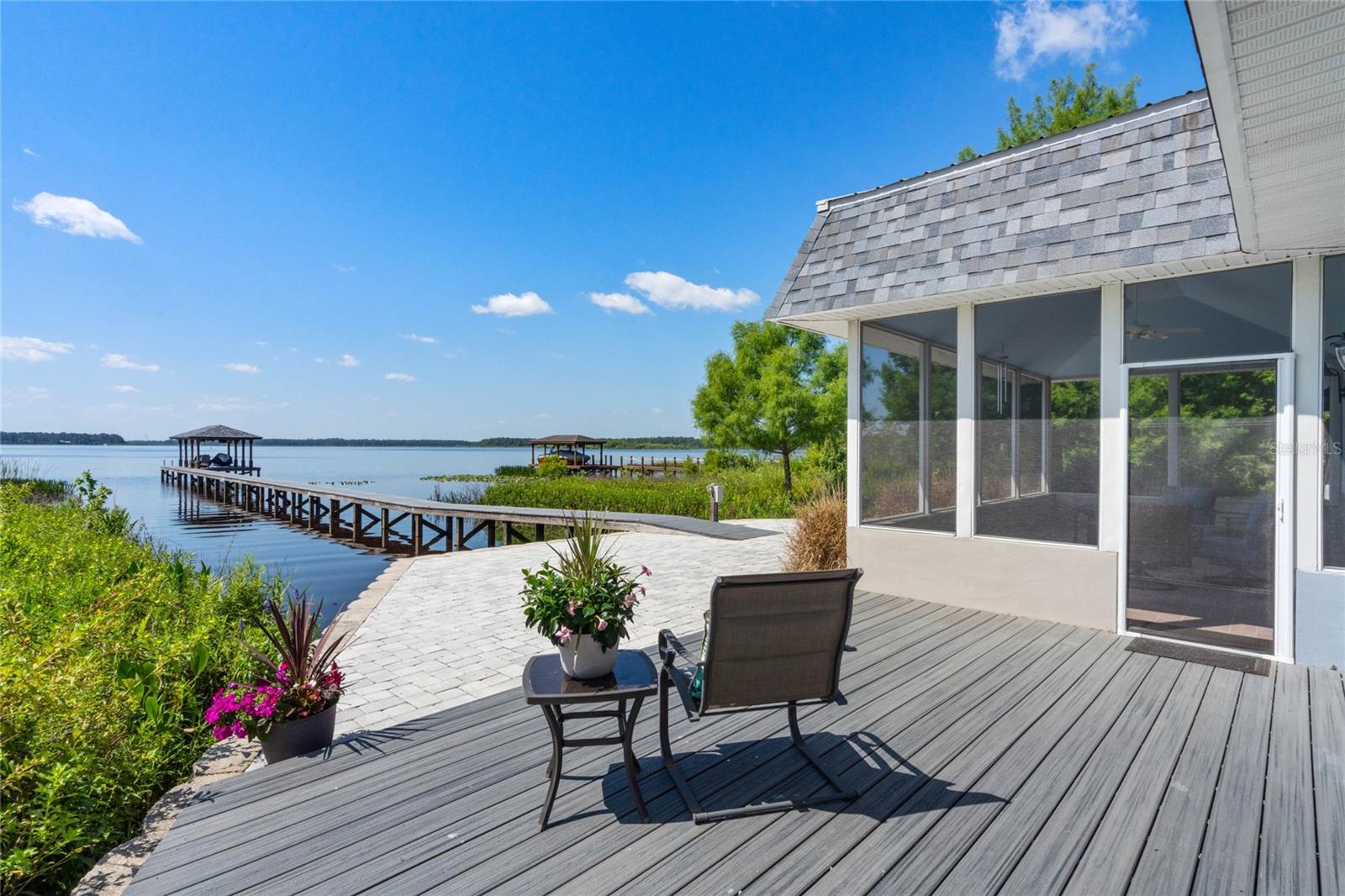 LAKE MARY JANE SHORES - Residential