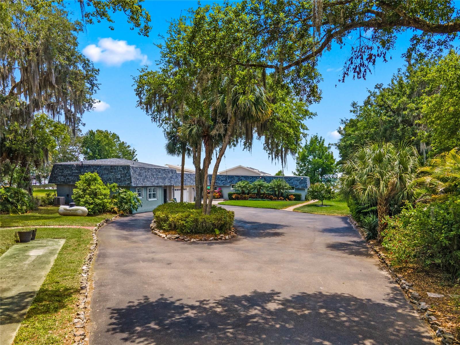 LAKE MARY JANE SHORES - Residential