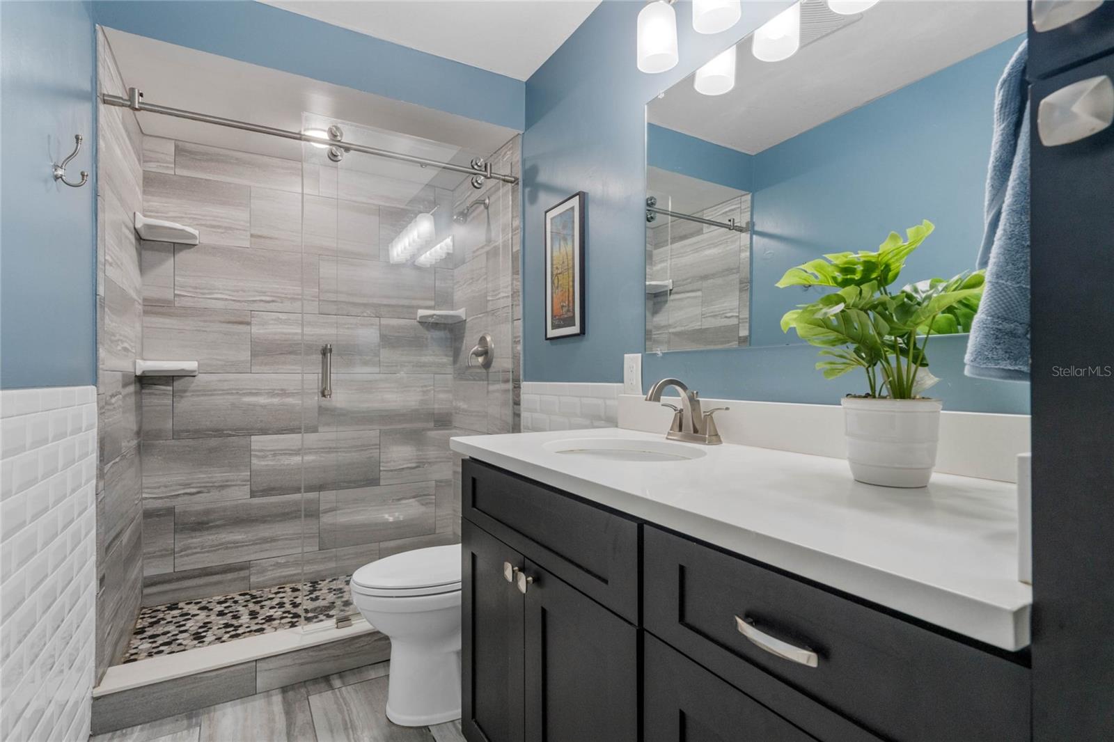 LAKE MARY JANE SHORES - Residential