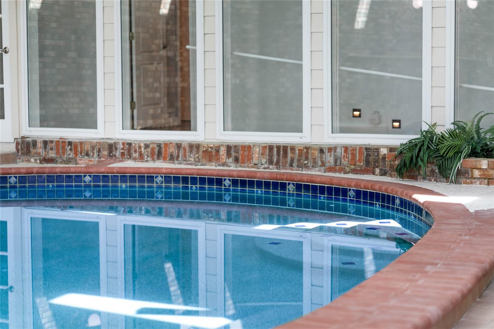 LAKE MARY JANE SHORES - Residential