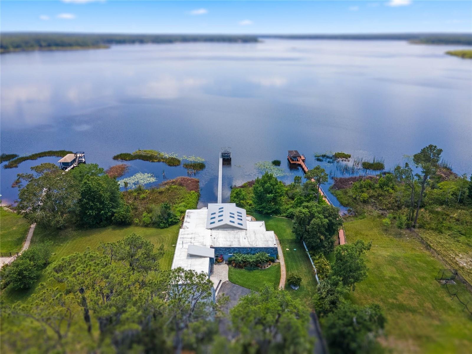 LAKE MARY JANE SHORES - Residential