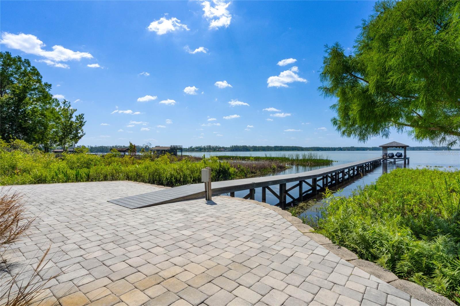 LAKE MARY JANE SHORES - Residential