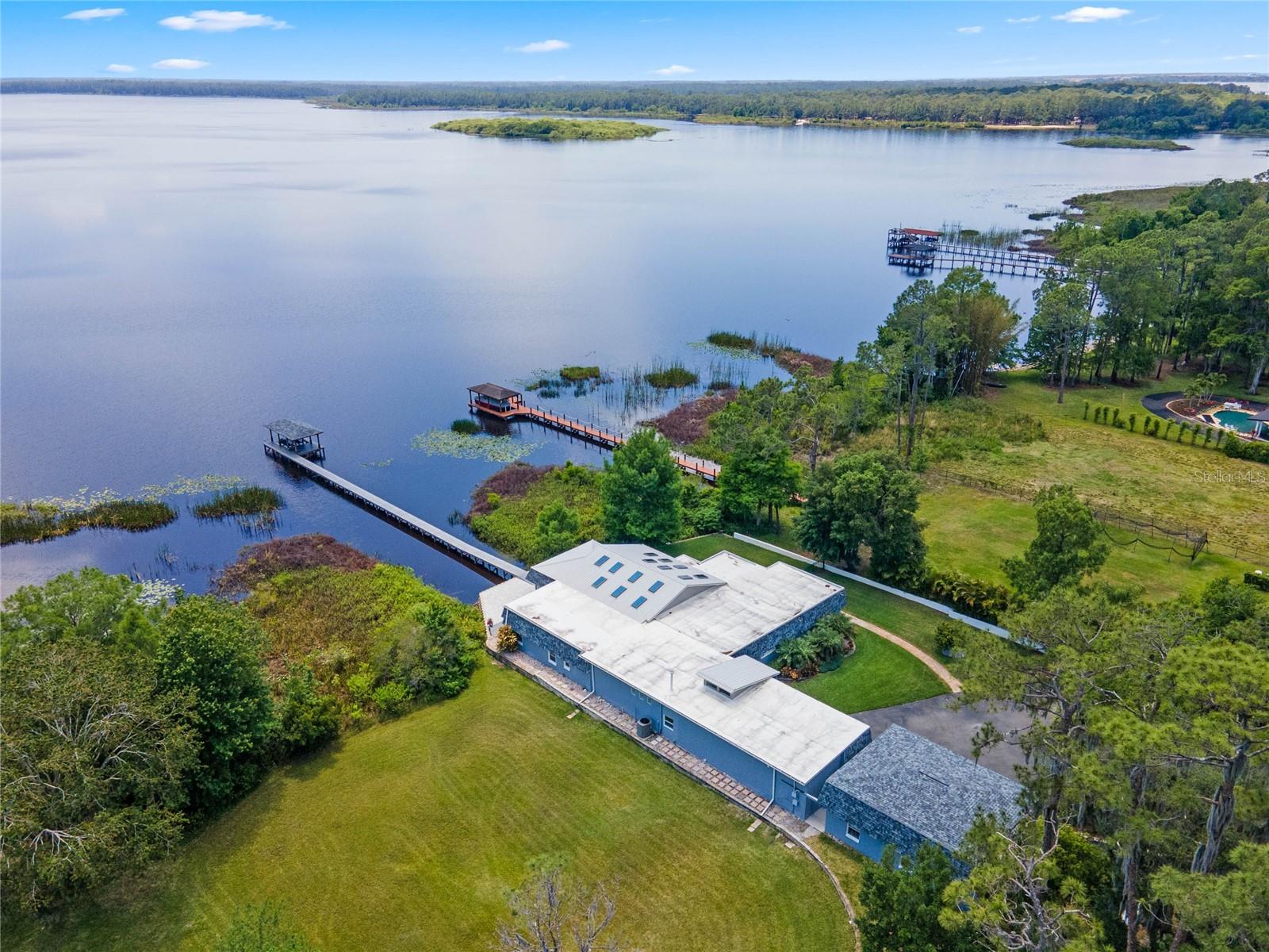 LAKE MARY JANE SHORES - Residential