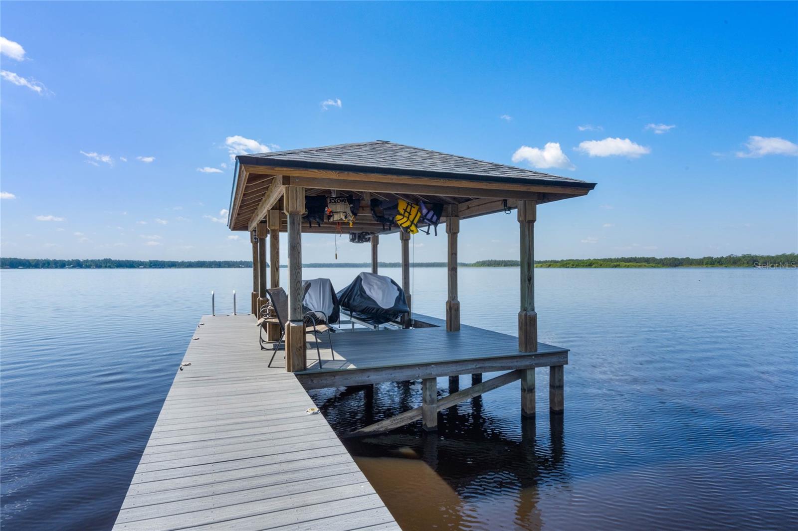 LAKE MARY JANE SHORES - Residential