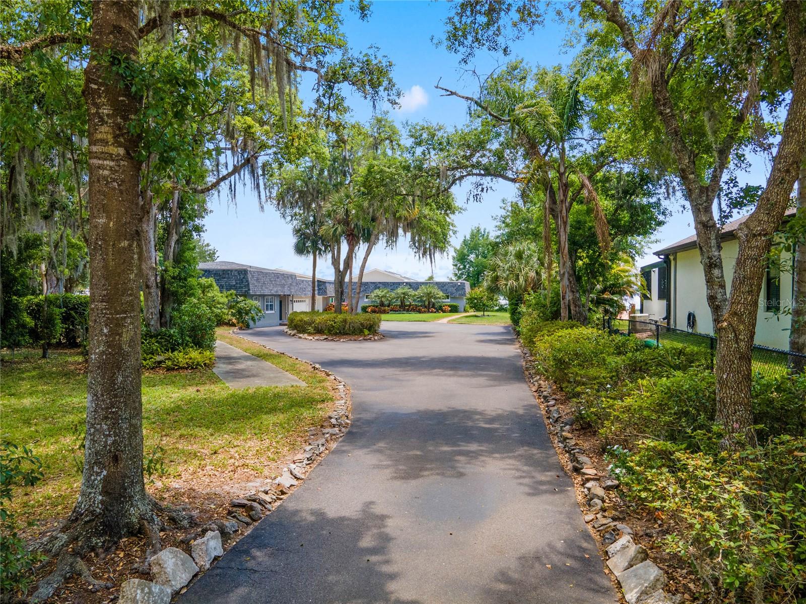 LAKE MARY JANE SHORES - Residential