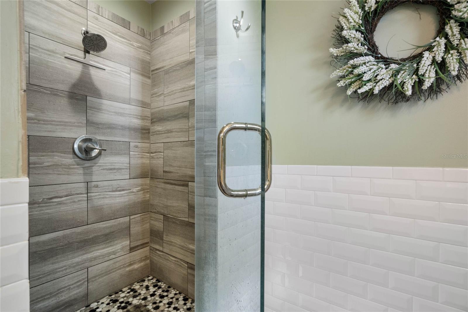 LAKE MARY JANE SHORES - Residential