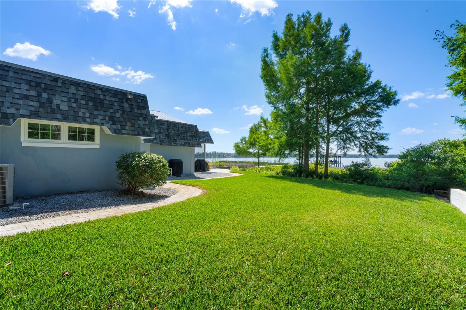 LAKE MARY JANE SHORES - Residential