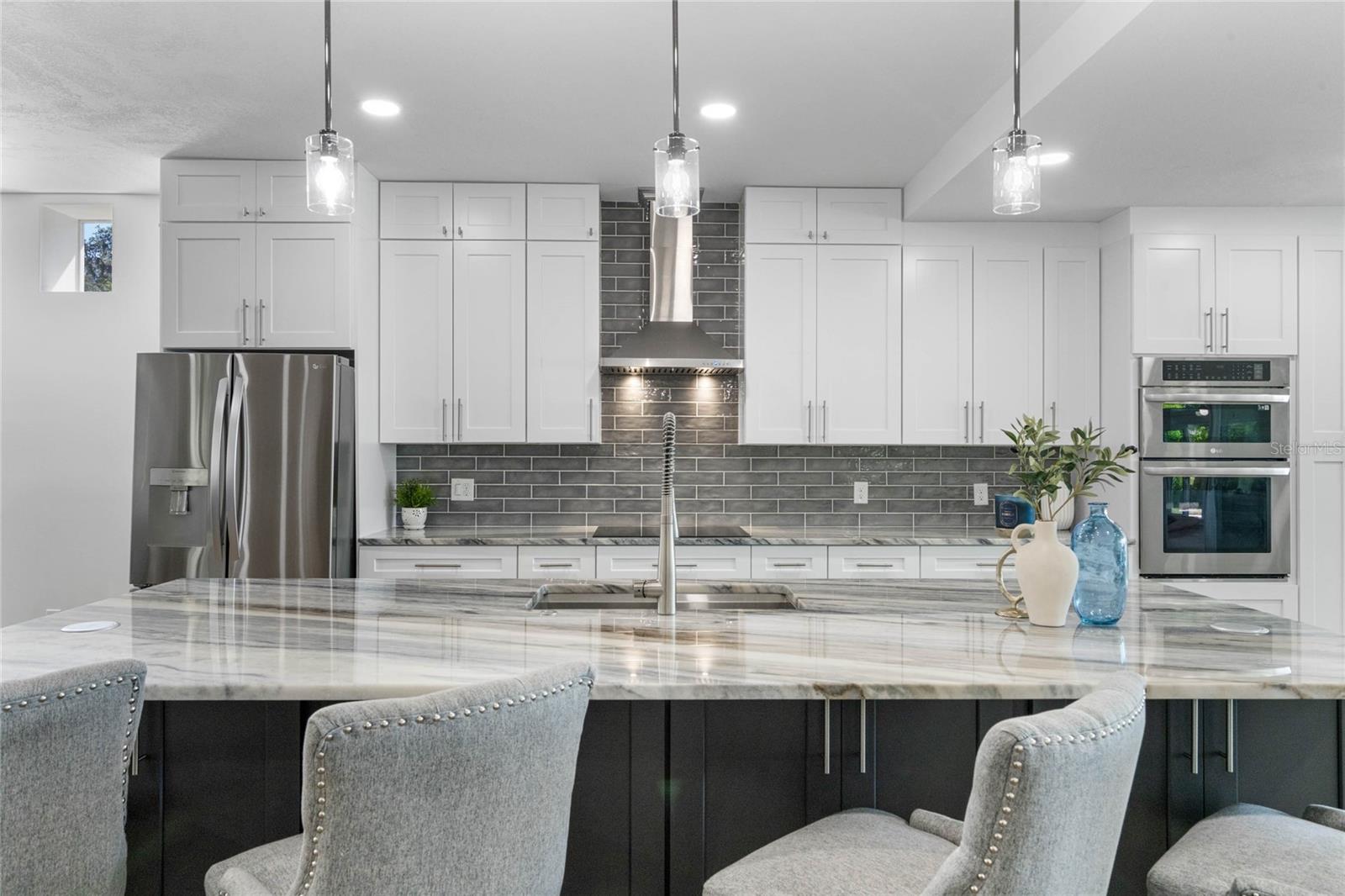 LAKE MARY JANE SHORES - Residential