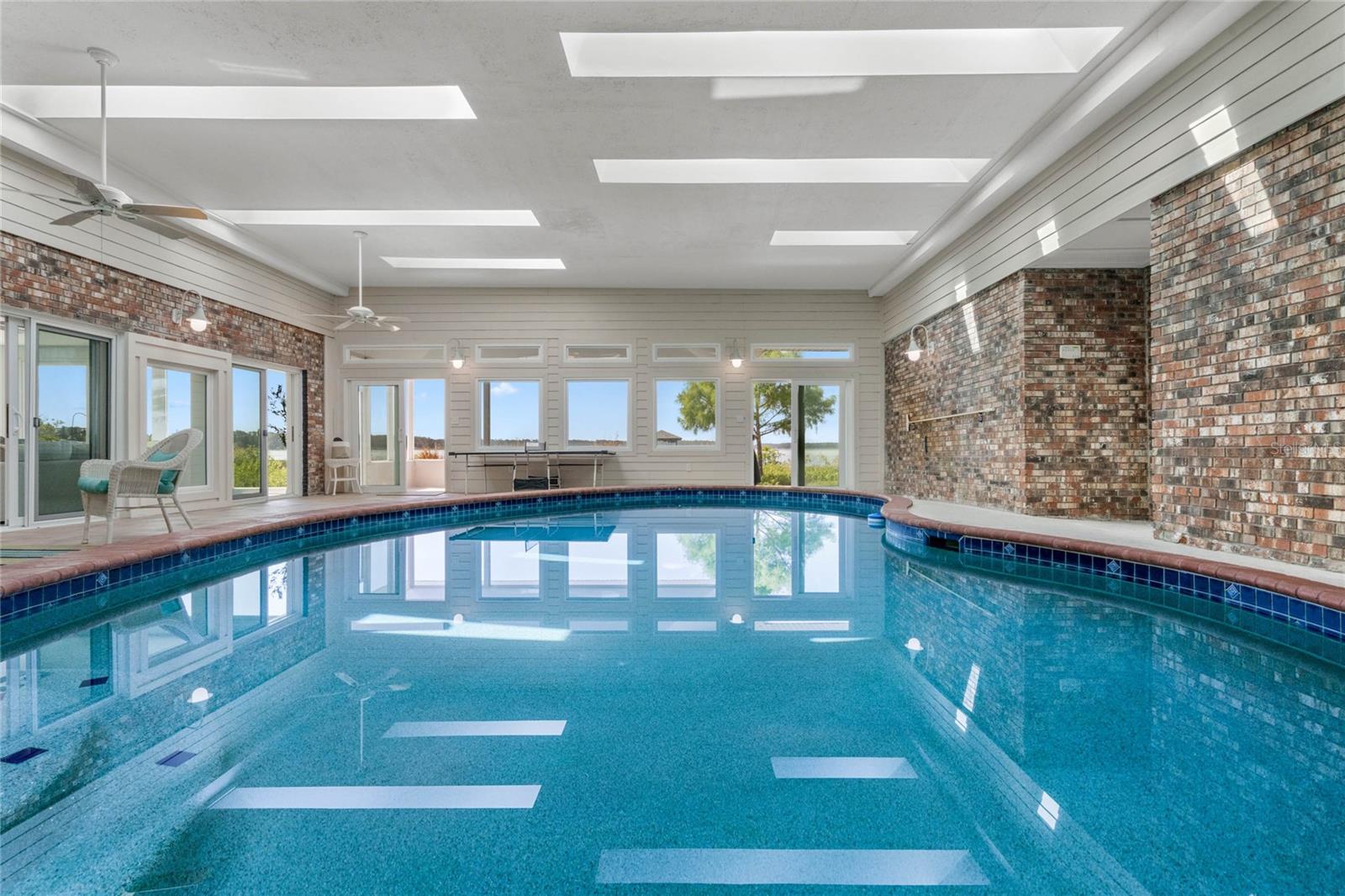 LAKE MARY JANE SHORES - Residential