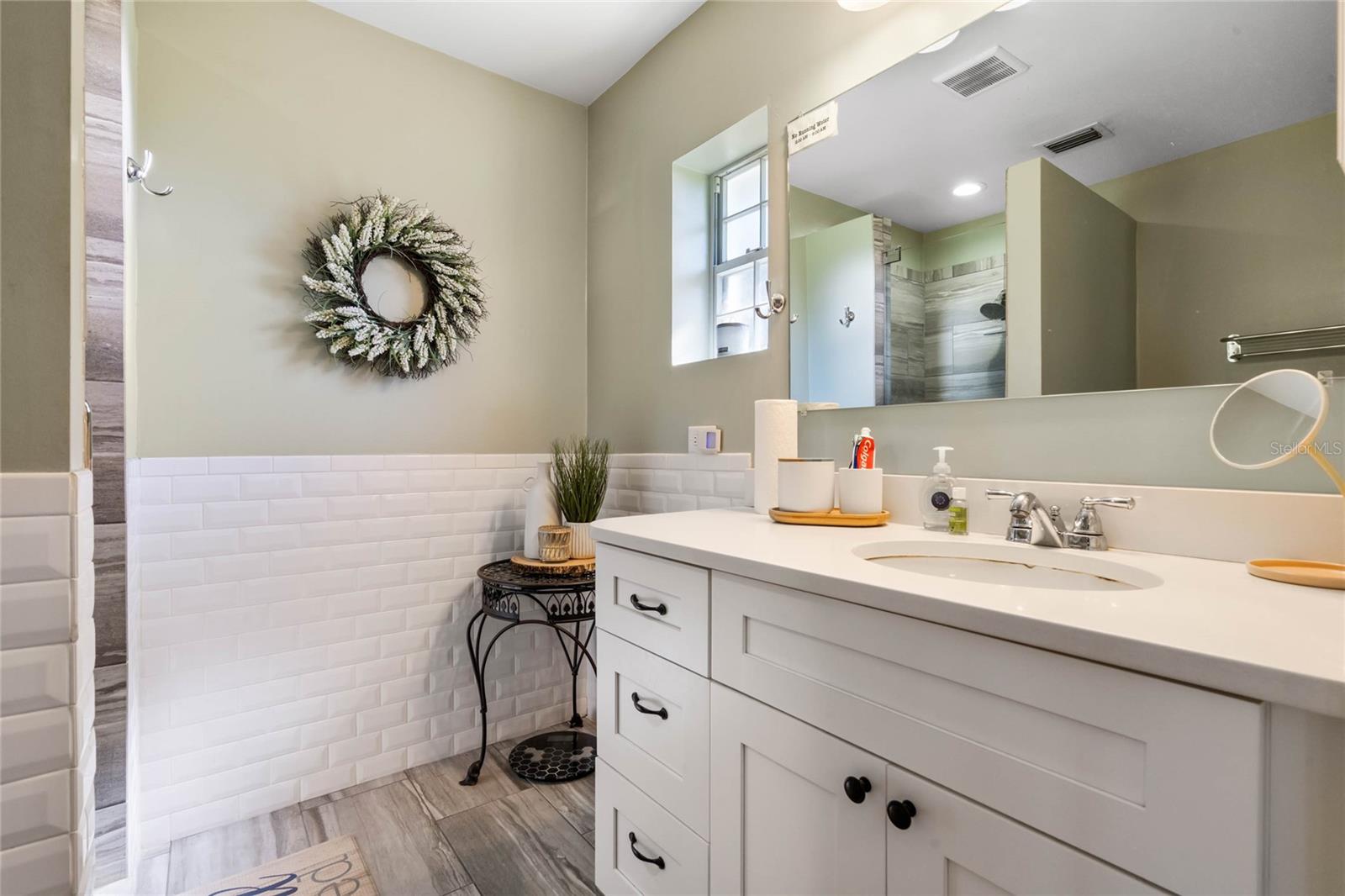 LAKE MARY JANE SHORES - Residential