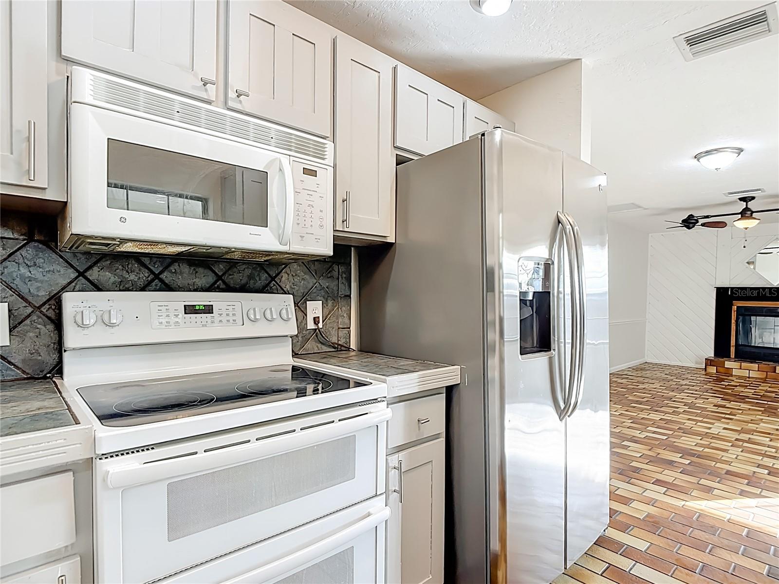 SAN CARLOS PARK SW ADD - Residential