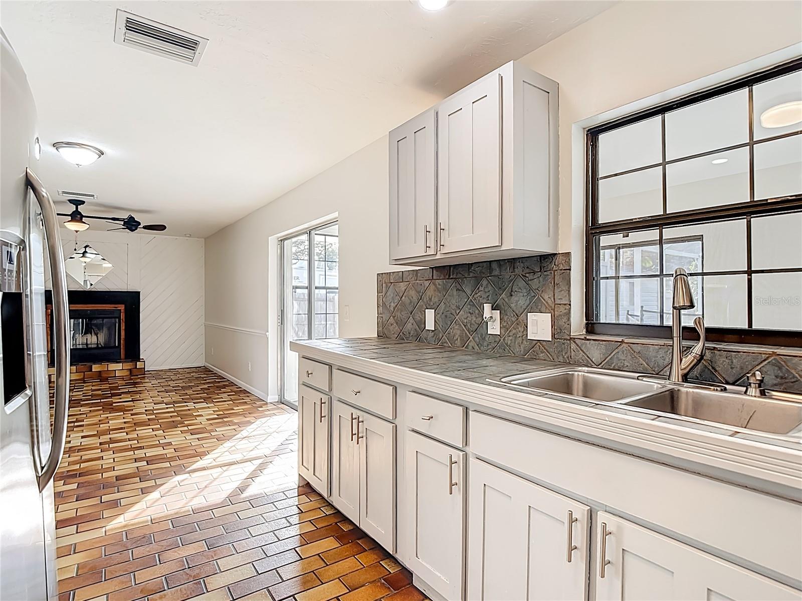 SAN CARLOS PARK SW ADD - Residential