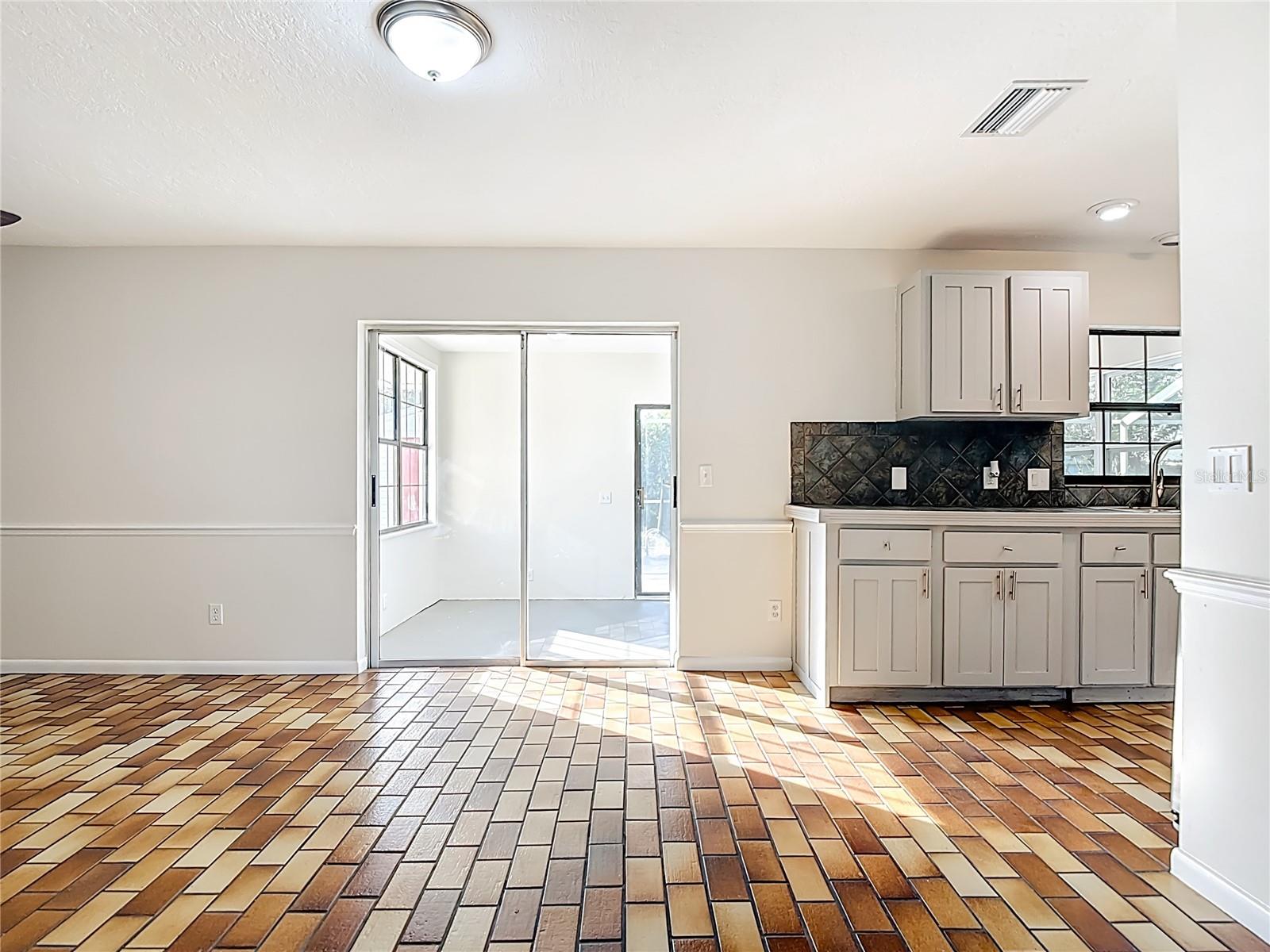 SAN CARLOS PARK SW ADD - Residential