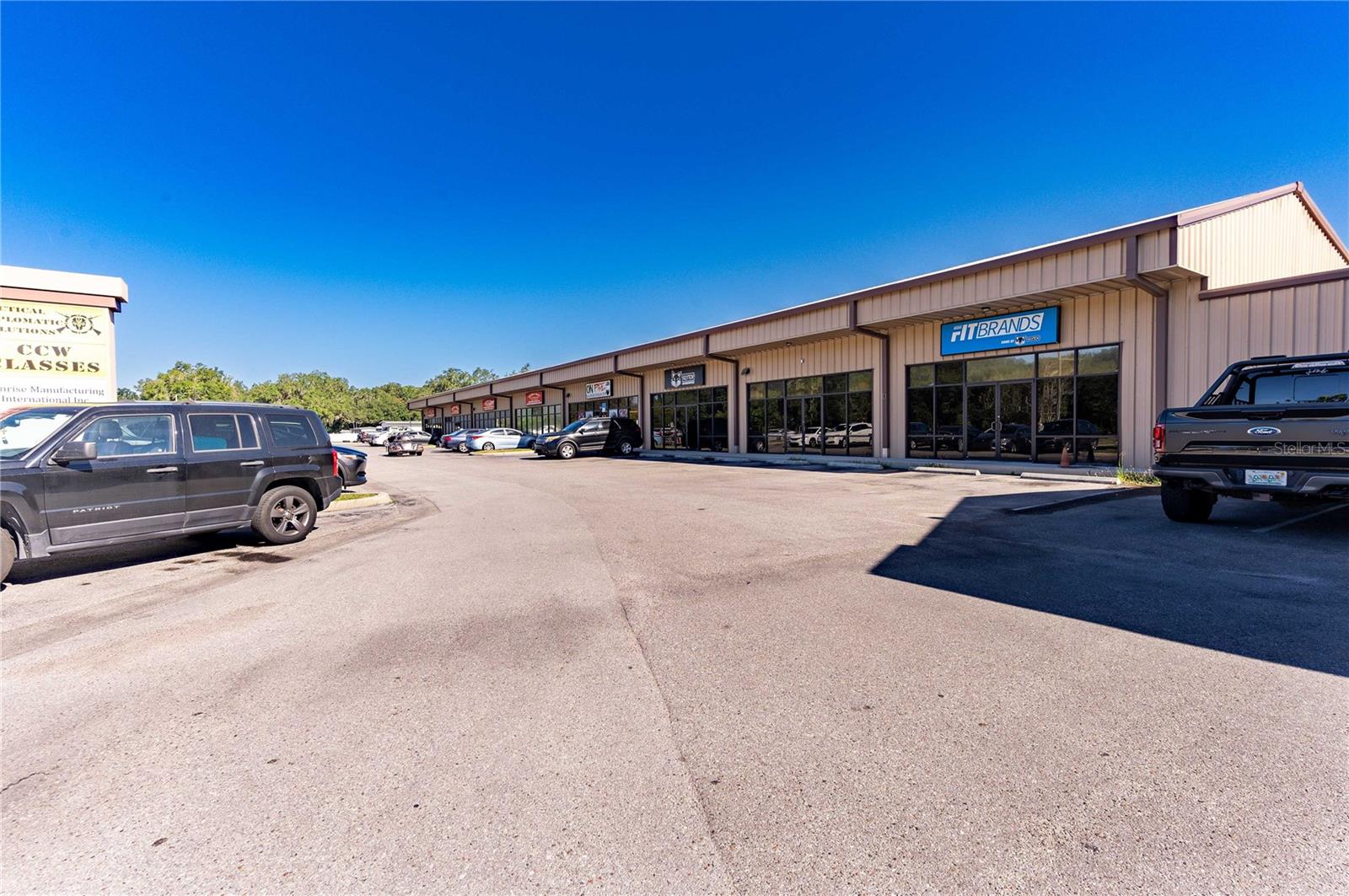 ZEPHYRHILLS COLONY CO LAN - Commercial Lease