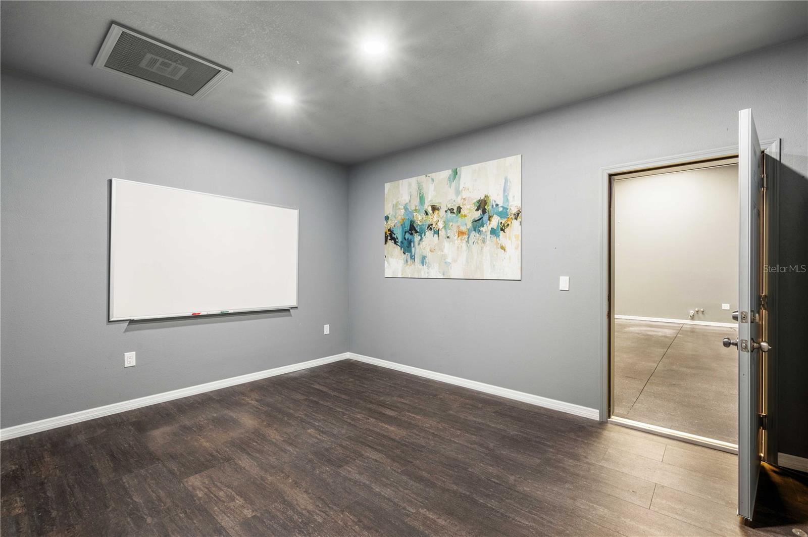 ZEPHYRHILLS COLONY CO LAN - Commercial Lease