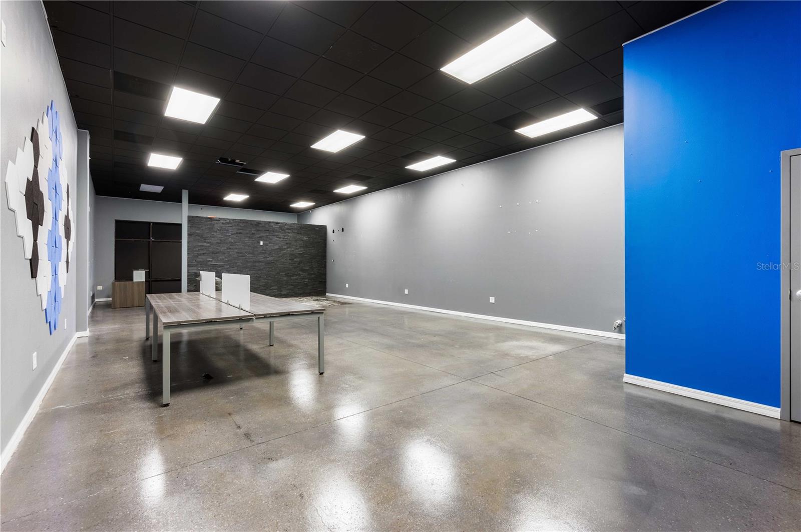 ZEPHYRHILLS COLONY CO LAN - Commercial Lease