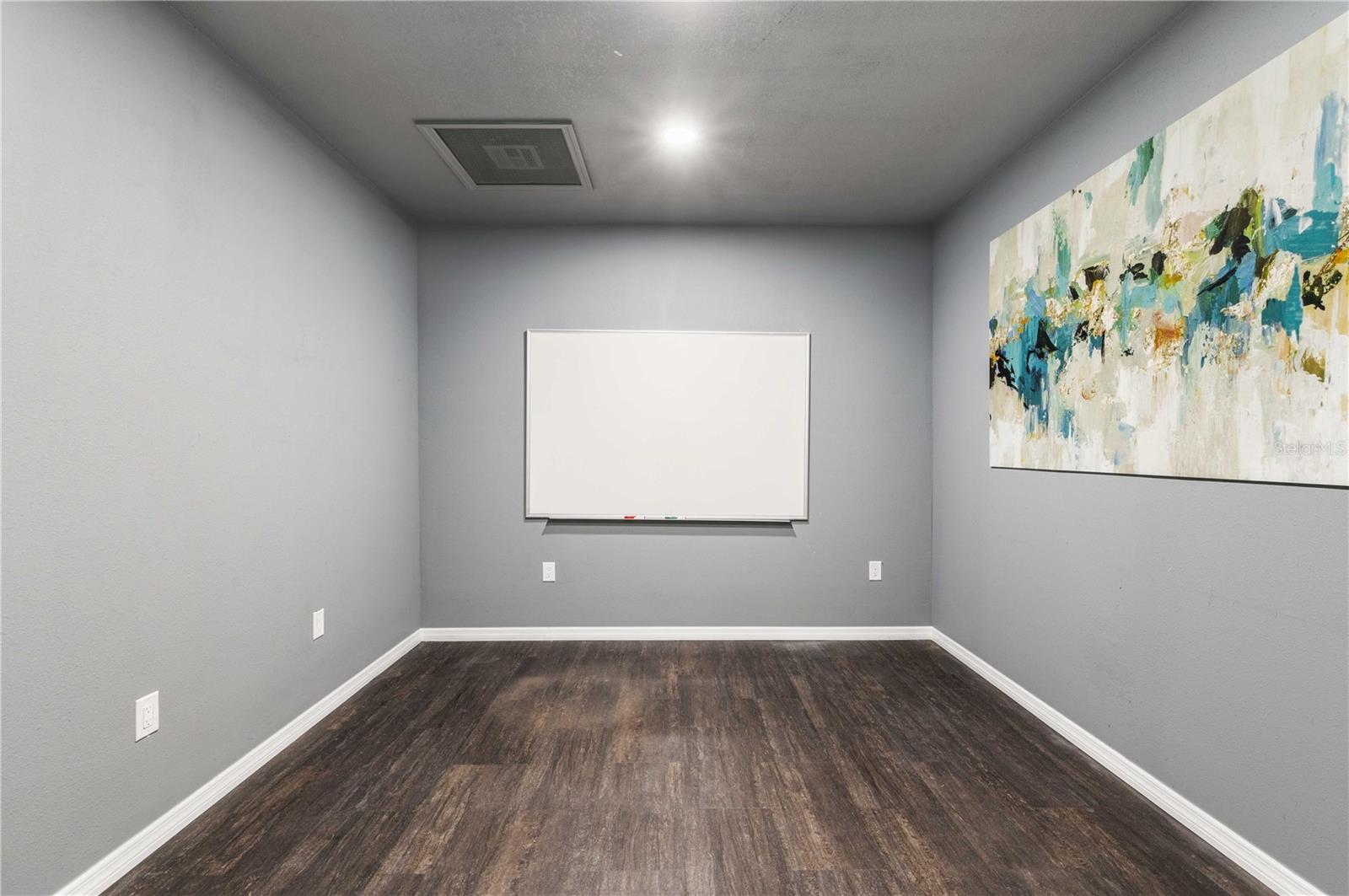 ZEPHYRHILLS COLONY CO LAN - Commercial Lease