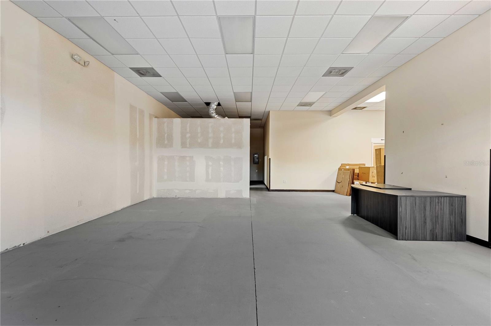 ZEPHYRHILLS COLONY CO LAN - Commercial Lease