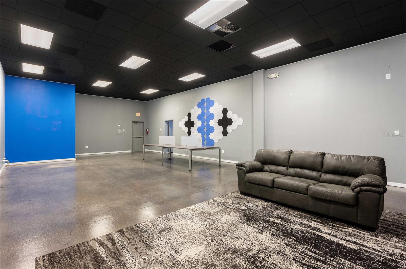 ZEPHYRHILLS COLONY CO LAN - Commercial Lease