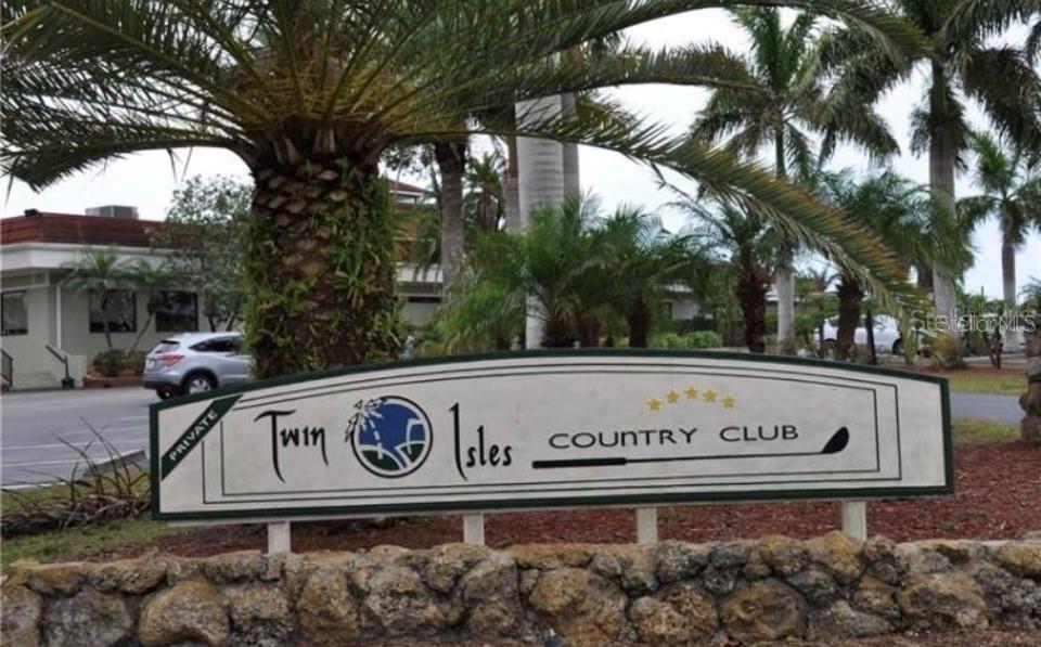 PUNTA GORDA ISLES SEC 15 - Land