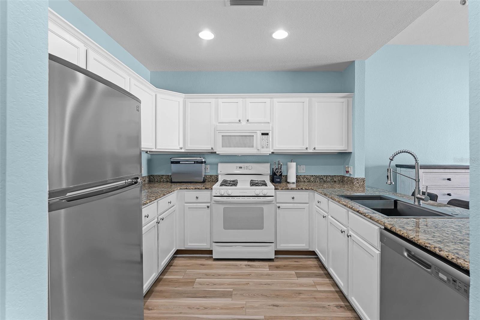 SEVEN EAGLES A CONDO - Residential