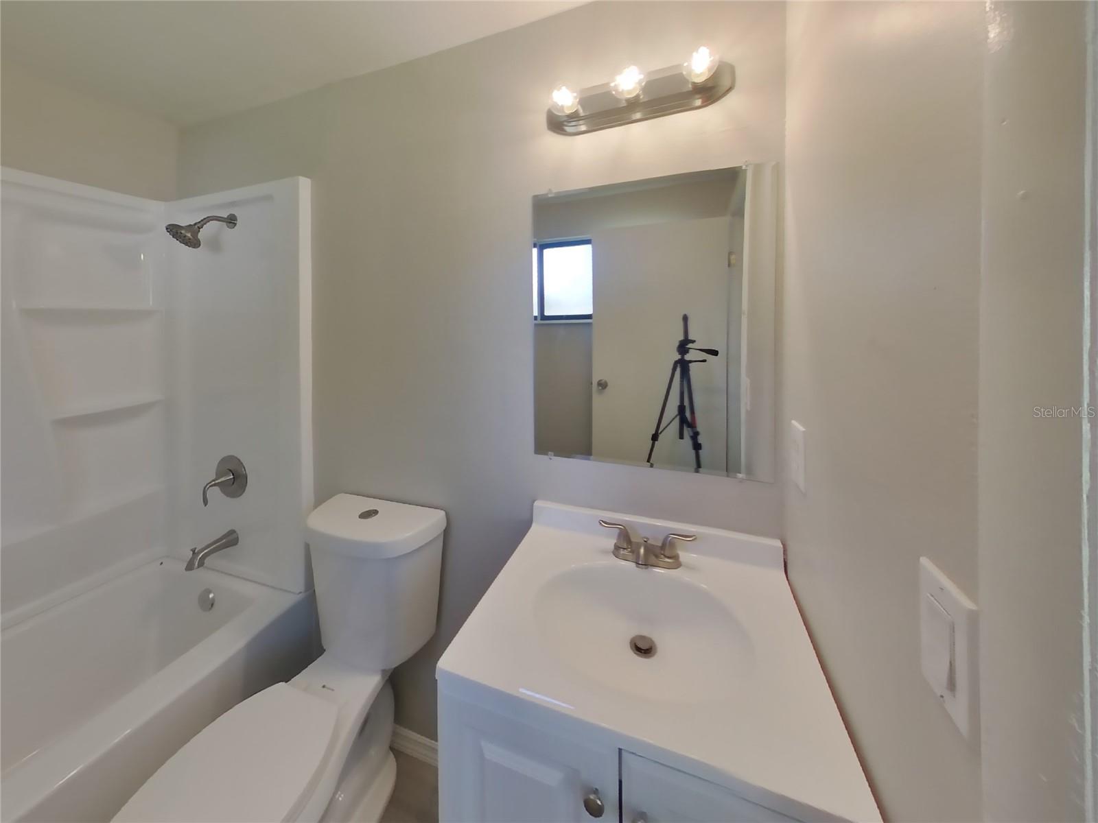 MULRENNAN GROVES NORTH SUB - Residential Lease