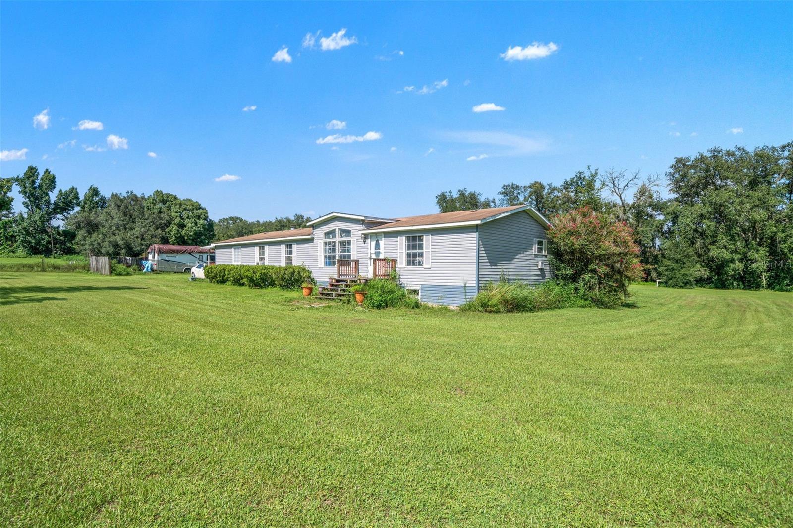 8512 HAMSTER DRIVE
