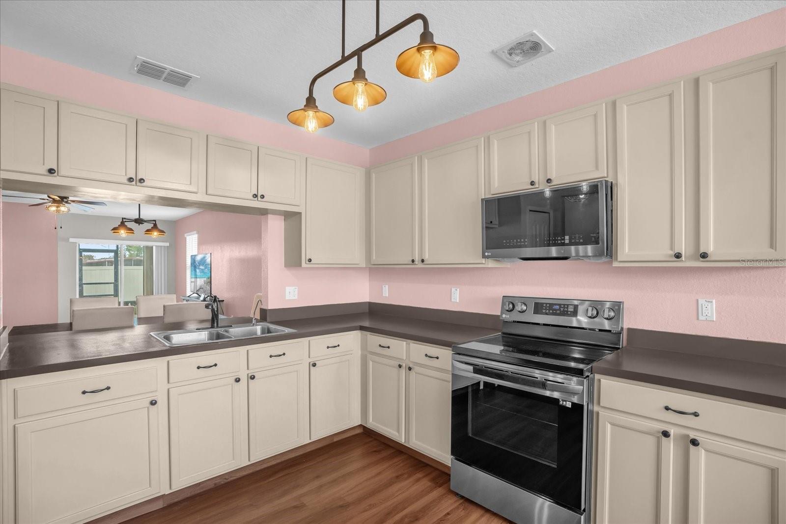 LAKE SMART ESTATES - Residential